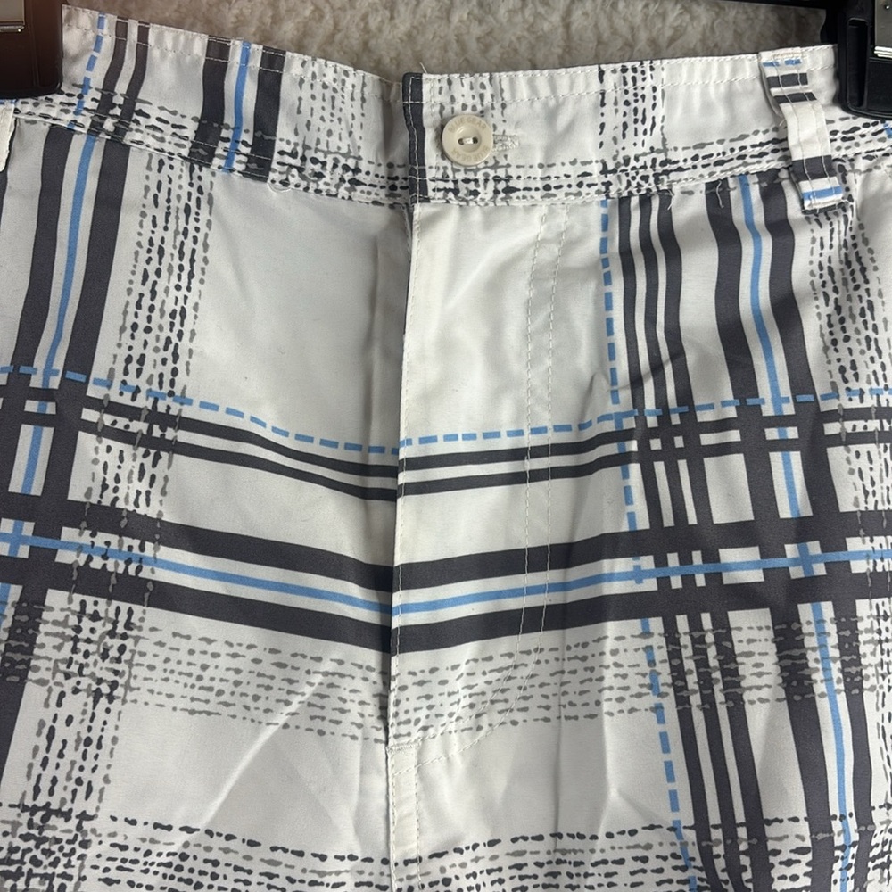 NWOT Blue Gear Mens White Blue Plaid Casual Cargo Shorts 6-Pockets Size 32 - Picture 4 of 16